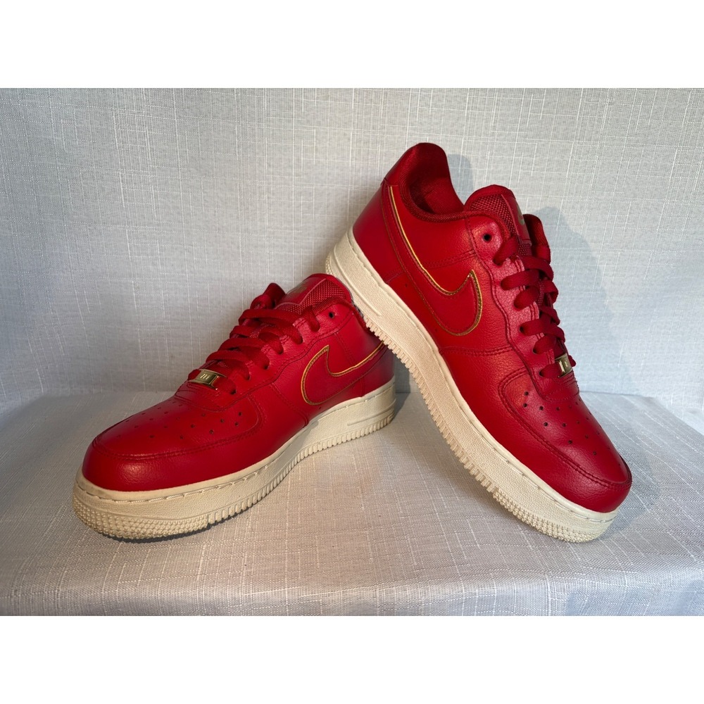 Nike Air Force 1 Low Icon Clash Womens 7.5 Red Gold Swoosh AO2132-602 2019